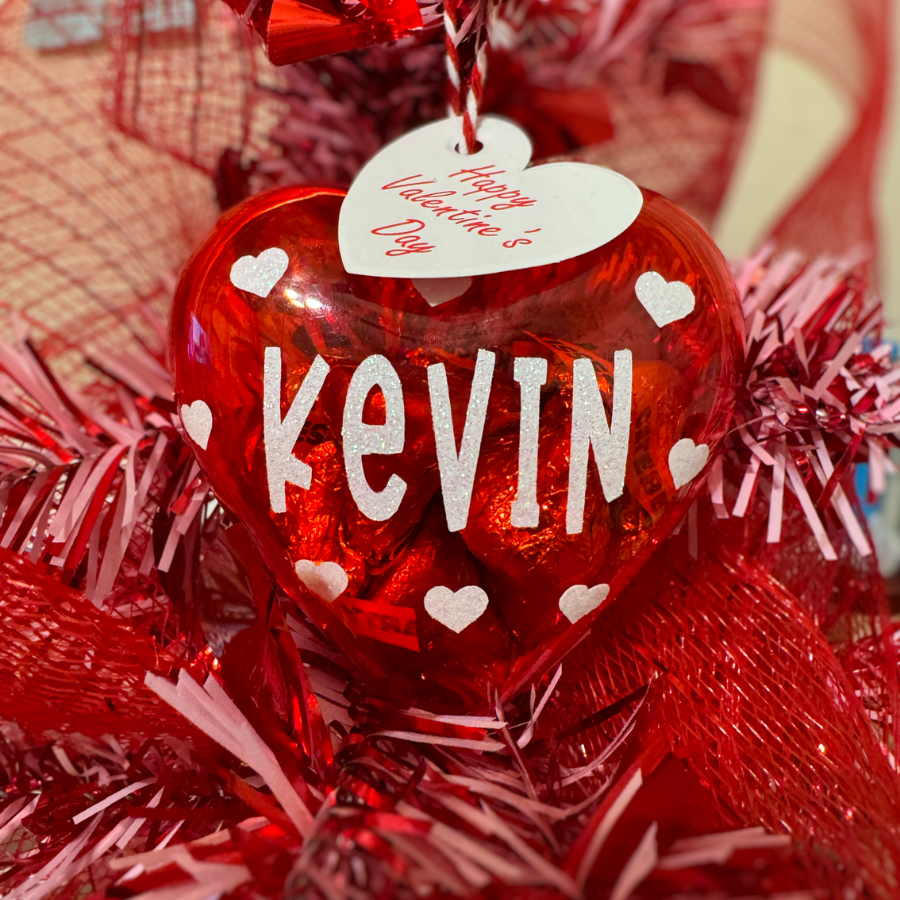 Personalized Heart Ornament – A Sweet Gift of Hershey Kisses